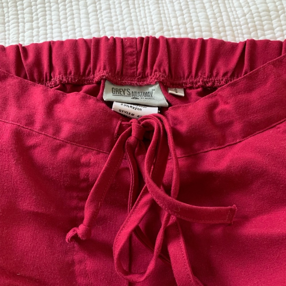 Grey’s Anatomy scrub pants